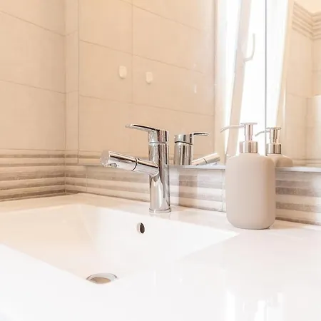 Feel The History! Design And Relaxation In The Heart Of