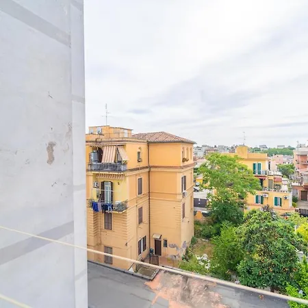 Feel The History! Design And Relaxation In The Heart Of Roma