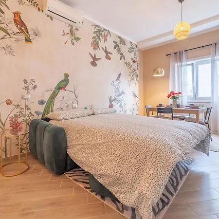 Feel The History! Design And Relaxation In The Heart Of Apartamento Roma