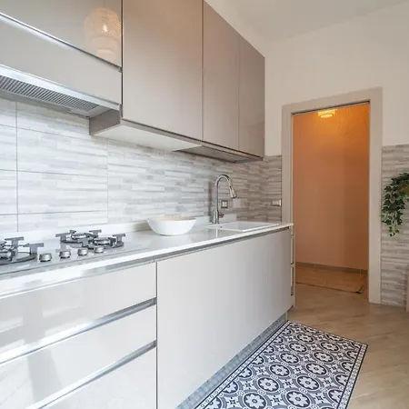 Feel The History! Design And Relaxation In The Heart Of Roma